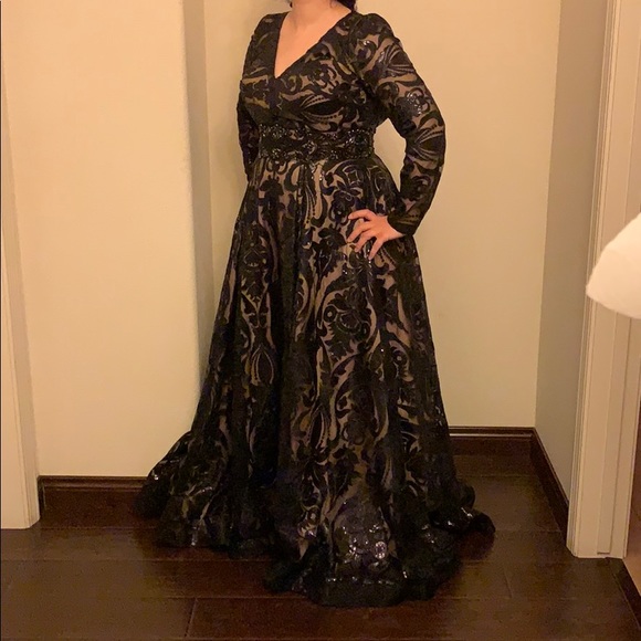 Mac Duggal Black And Nude Sequin Dress 